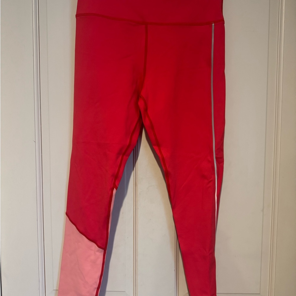ZYIA Vibrant Bright and Soft Pink Leggings with Reflective Strip